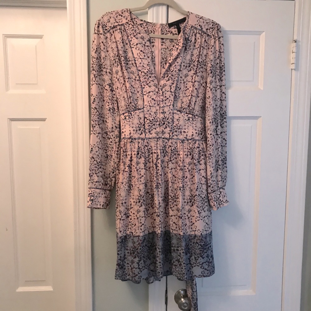 Gorgeous BCBG dress sz M